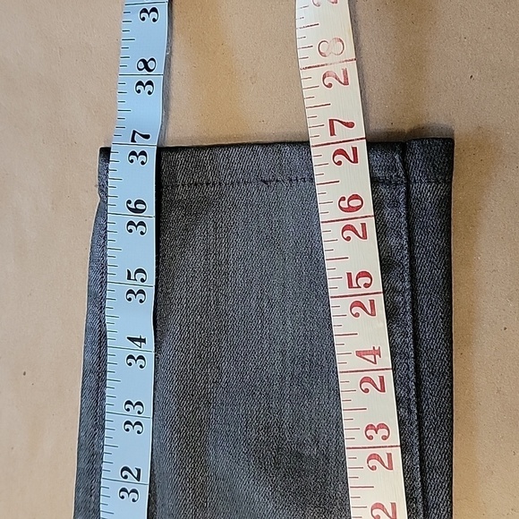 Ag Adriano Goldschmied Size 27R "The Farrah" Coated Jean in Gray, Excellent Cond - Picture 12 of 12